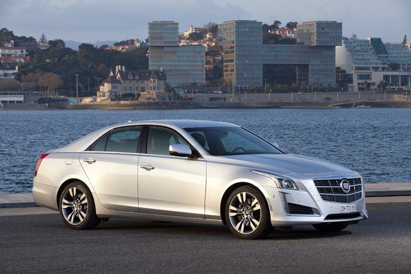 Cadillac CTS- side