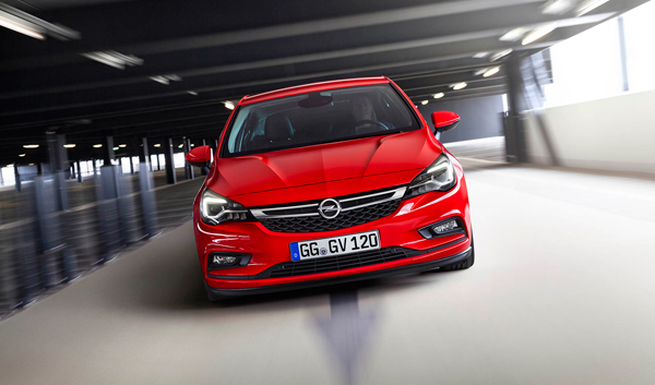 Opel Astra Car of the Year 2016 front
