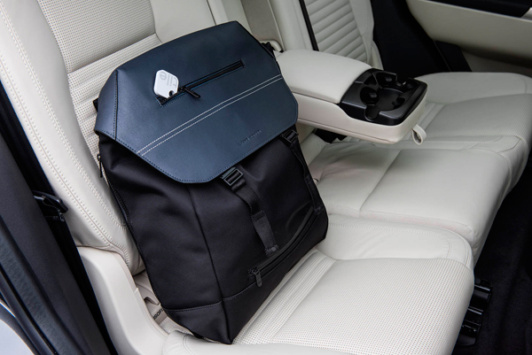 Land-Rover Discovery Sport backseat