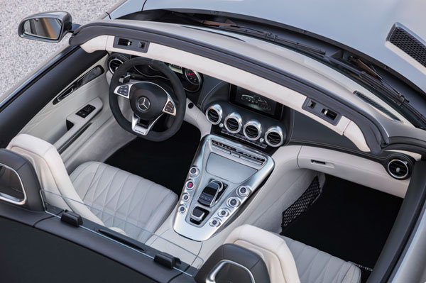 Mercedes AMG GT Cabrio interieur top