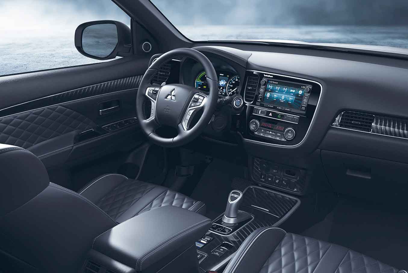 PHEV-interieur-03