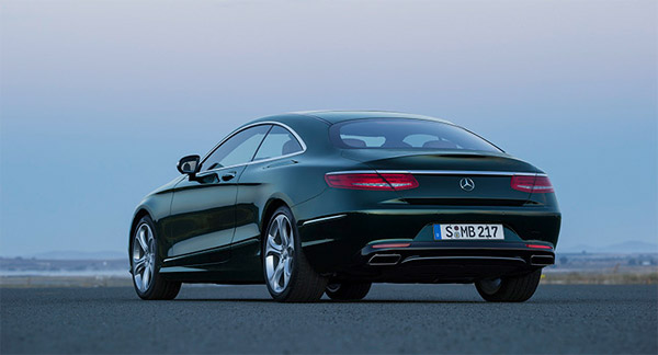 Mercedes-Benz S-Klasse Coupe black back