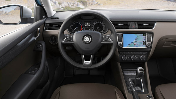 SKODA Octavia Combi Scout interieur