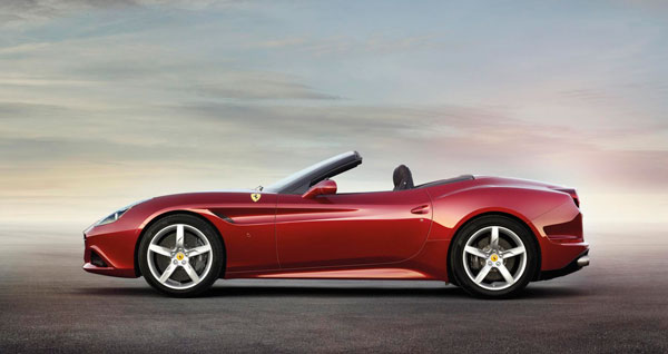 Ferrari California Laterale RED