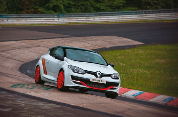 Renault Megane RS 275 Trophy record dynamic2