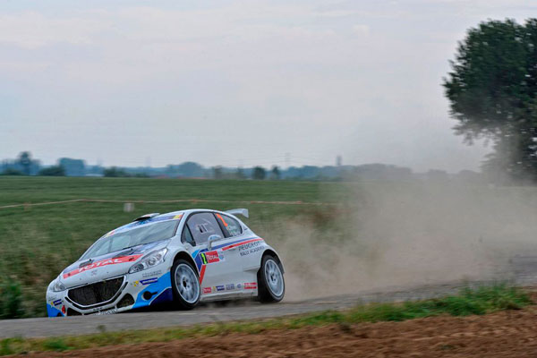 Kevin Abbring Peugeot 208 T16 Ieper action2