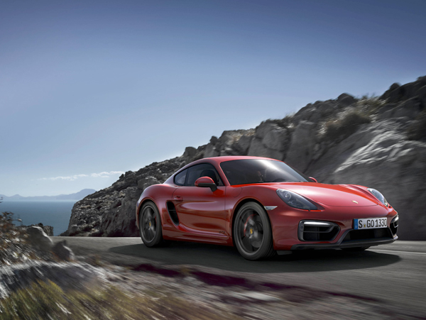 Porsche Cayman GTS dynamic