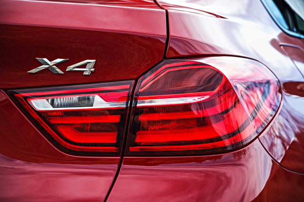 Nieuwe BMW X4 backlight