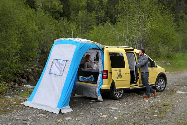 Volkswagen Camper couple woods