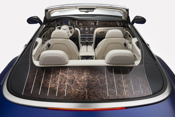 Bentley Grand Convertible back interieur