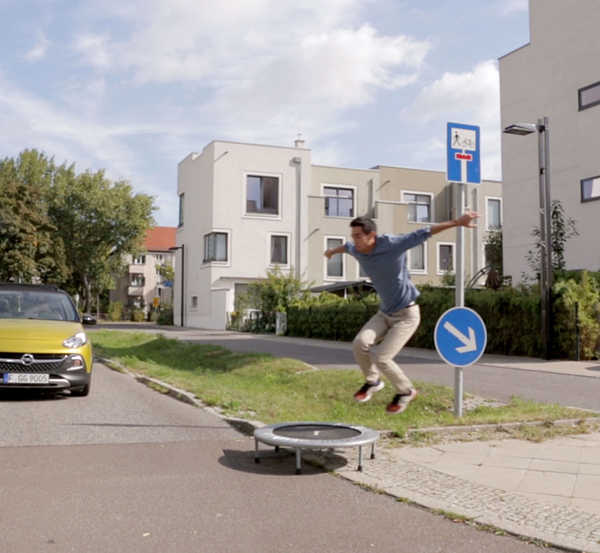 Opel op Vine ADAM Rocks jump