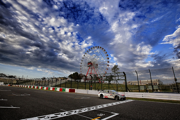 Citroen WTCC Suzuka Pechito wereldtitel dynamic