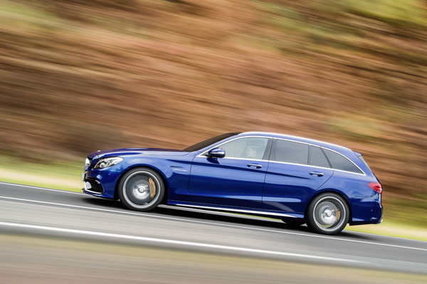 Mercedes-Benz AMG C 63 blue side