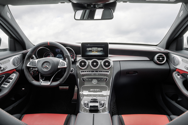 Mercedes-Benz AMG C 63 dash