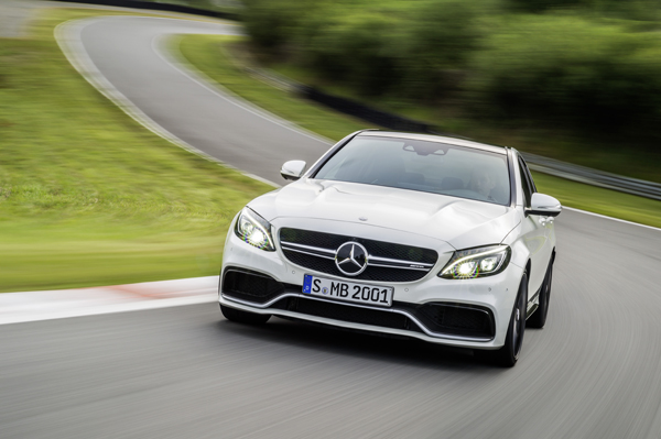 Mercedes-Benz AMG C 63 white 3kw front dyn