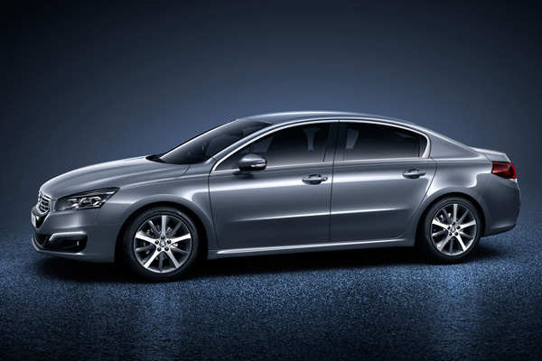 Peugeot 508 side