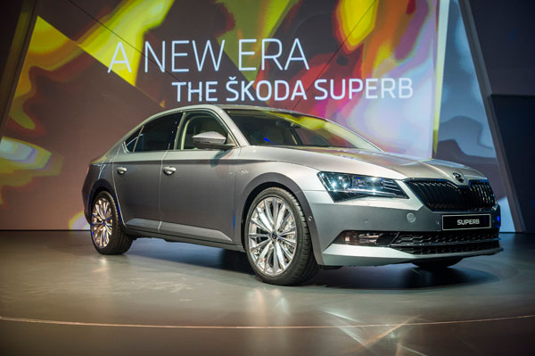 Nieuwe SKODA Superb prijzen 3kwfront2