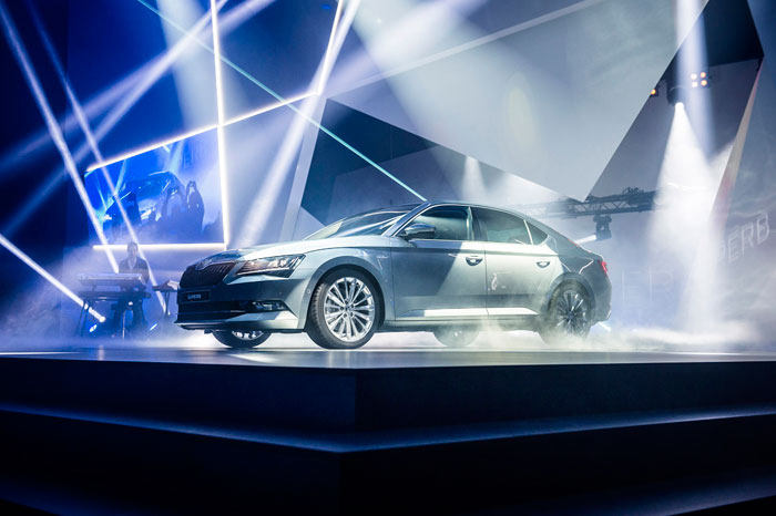 Nieuwe SKODA Superb prijzen header