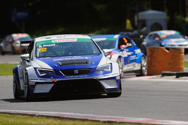 SEAT Leon Eurocup action