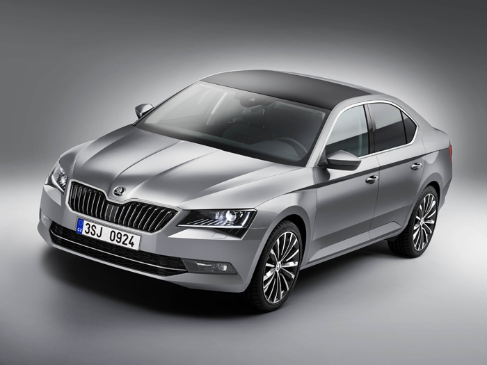 Nieuwe Skoda Superb header