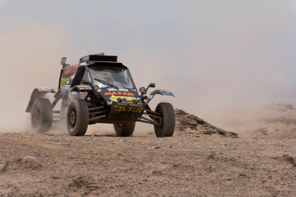 Tom Coronel Maxxis Dakar etappe10 action2