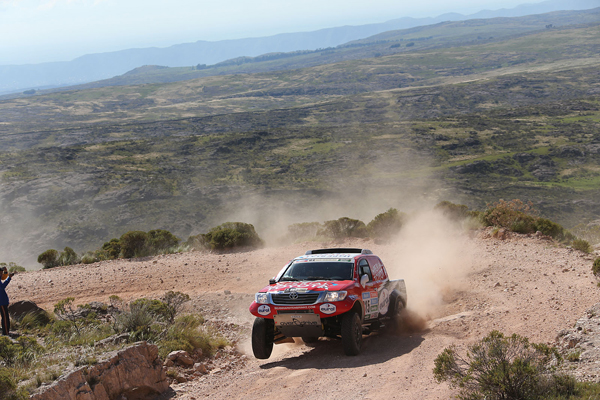 Bernhard Tom derde monsterlijke Dakar etappe 2 action