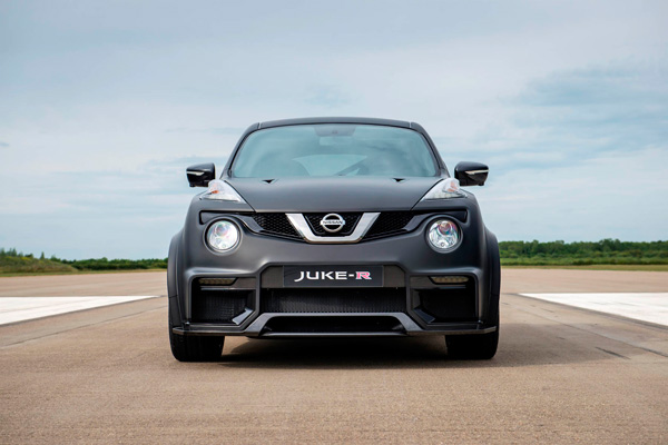 Nissan Juke-R 3kw front