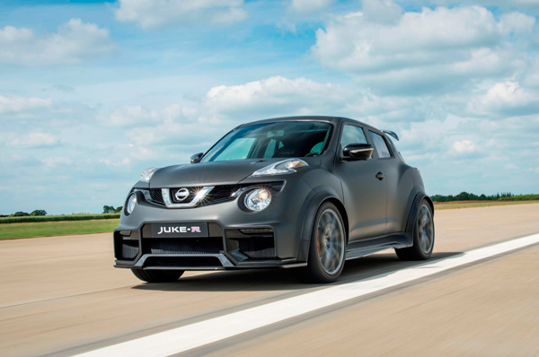 Nissan Juke-R 3kw front dynamic