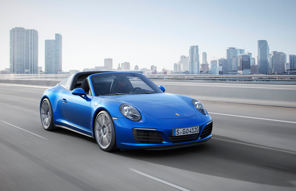 Nieuwe 911 Carrera 4 Targa blue 3kw