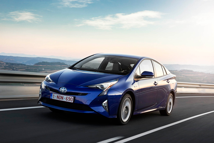 Toyota Prius 3kw blue header