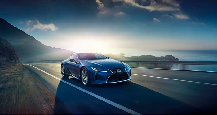 Lexus LC 500h dynamic header