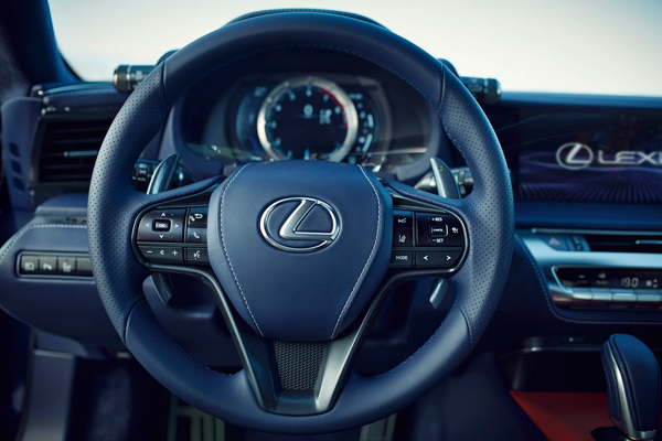 Lexus LC 500h steering wheel