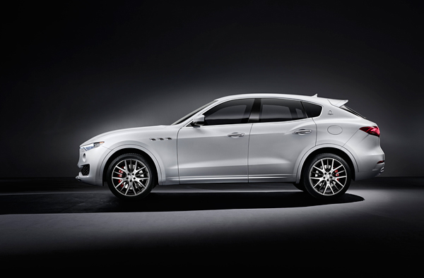 Maserati Levante side