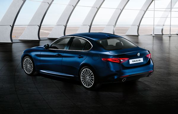 Alfa-Romeo Ginevra Giulia blue back