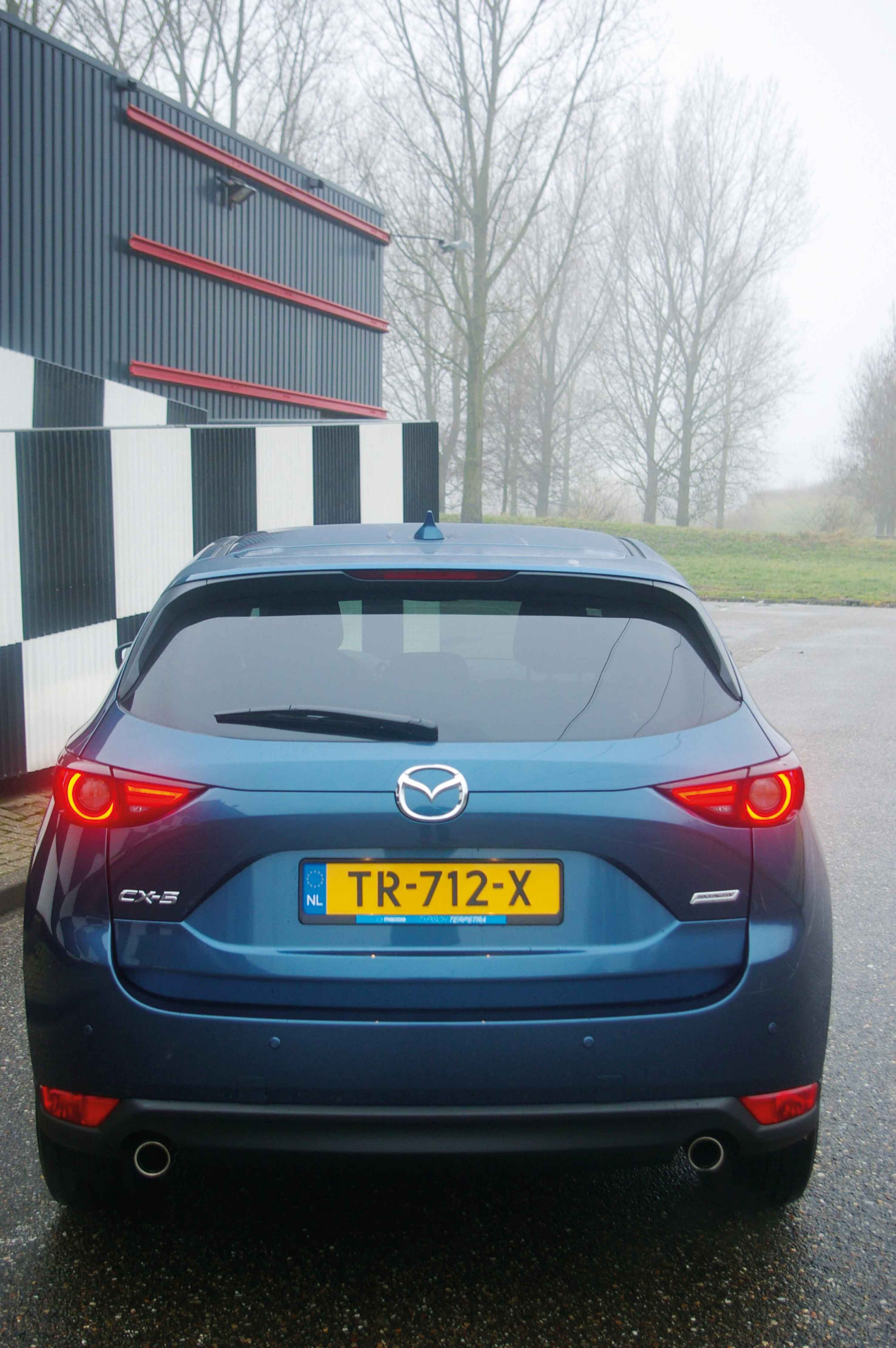 Mazda-CX-5-staand-achter-02