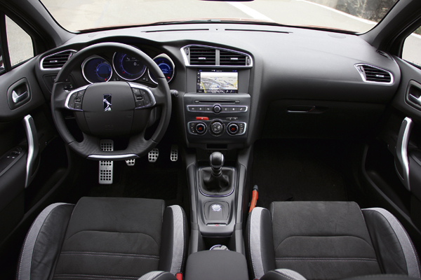 DS 4 Crossback interieur