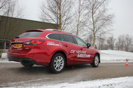 Mazda6 Sportbreak slalom 1