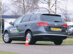 Volkswagen Passat test slalom1