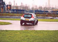 Volvo C30 T5 Summum test slip3