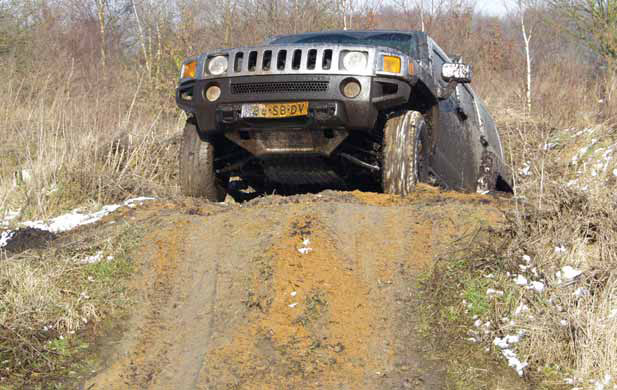 Hummer H3 Executive test hillclimb