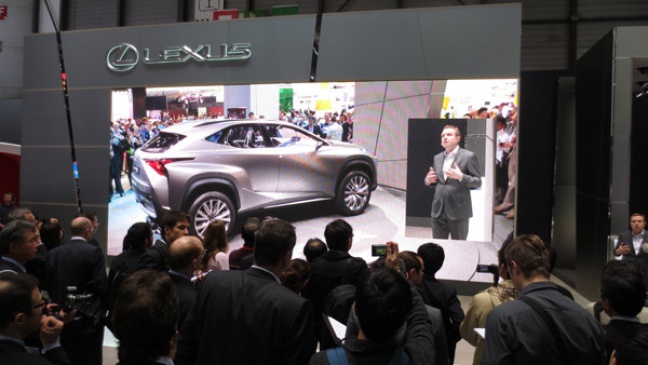 Lexus kondigt onthulling Lexus NX aan