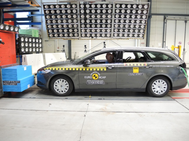 Maximale Euro NCAP-score van 5 sterren voor nieuwe Ford Mondeo