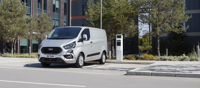 Nieuwe generatie geëlektrificeerde Fords: Fiesta en Focus EcoBoost Hybrid primeur tijdens Go Further evenement