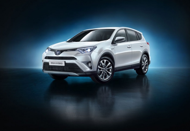 Nieuwe Toyota RAV4 Hybrid heeft standaard All Wheel Drive