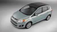 Ford presenteert C-MAX Solar Energi Concept die zich oplaadt met uniek zonnepaneeldak