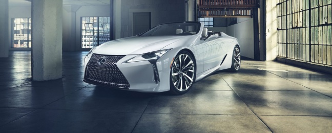 LEXUS persconferentie AUTOSALON GENÈVE allesbehalve traditioneel