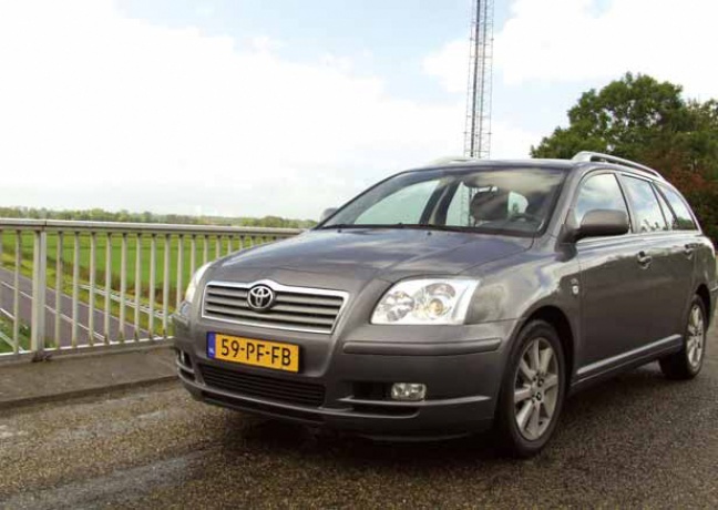 Toyota Avensis 2.0 D4-D Linea Luna Wagon