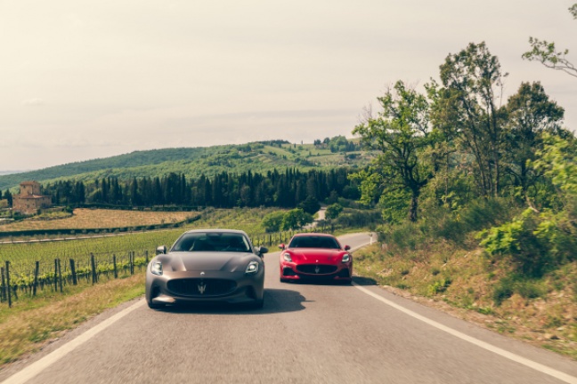 Maserati GranTurismo Trofeo en GranTurismo Folgore winnen Car and Driver's 2025 Editors' Choice Awards