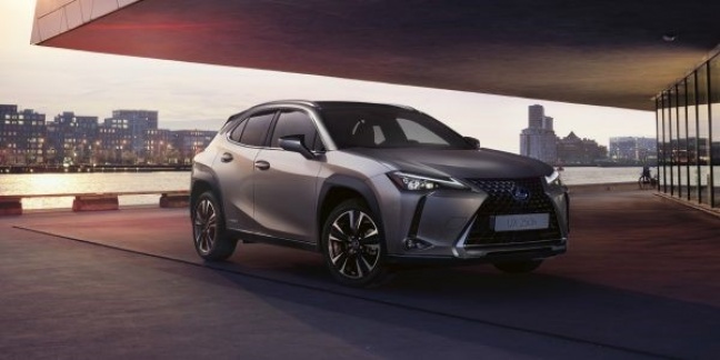 Lexus maakt prijs nieuwe UX 250h bekend